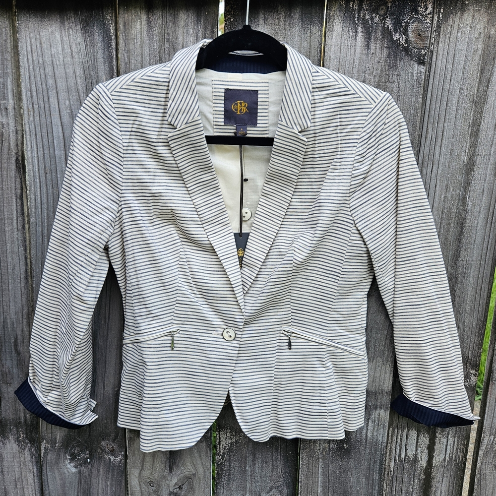 Striped Structured Blazers for Professional Wear